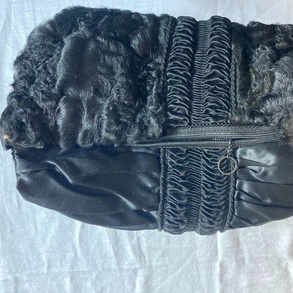 Vintage Black Fur Satin Hand Warmer Muff Bag Clutch Wristlet, Zip Pocket MINT - Picture 3 of 16